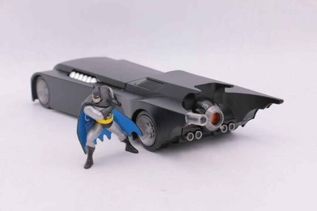 Jada Toys Batman Animated Series 1/24 Batmobile - Multicolor