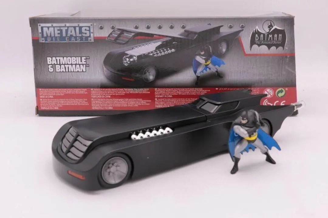 Jada Toys Batman Animated Series 1/24 Batmobile - Multicolor