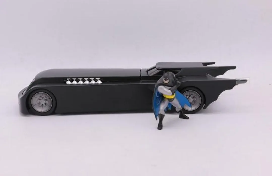Jada Toys Batman Animated Series 1/24 Batmobile - Multicolor