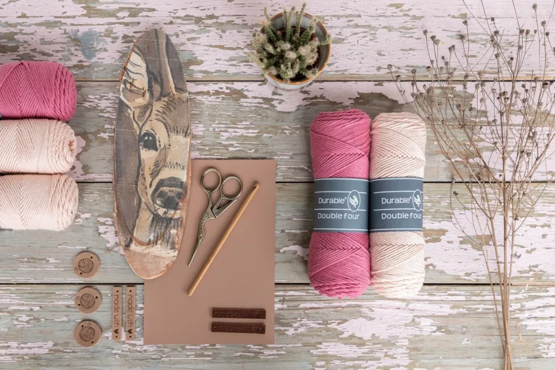 Durable Double Four Pale Pink Katoengaren