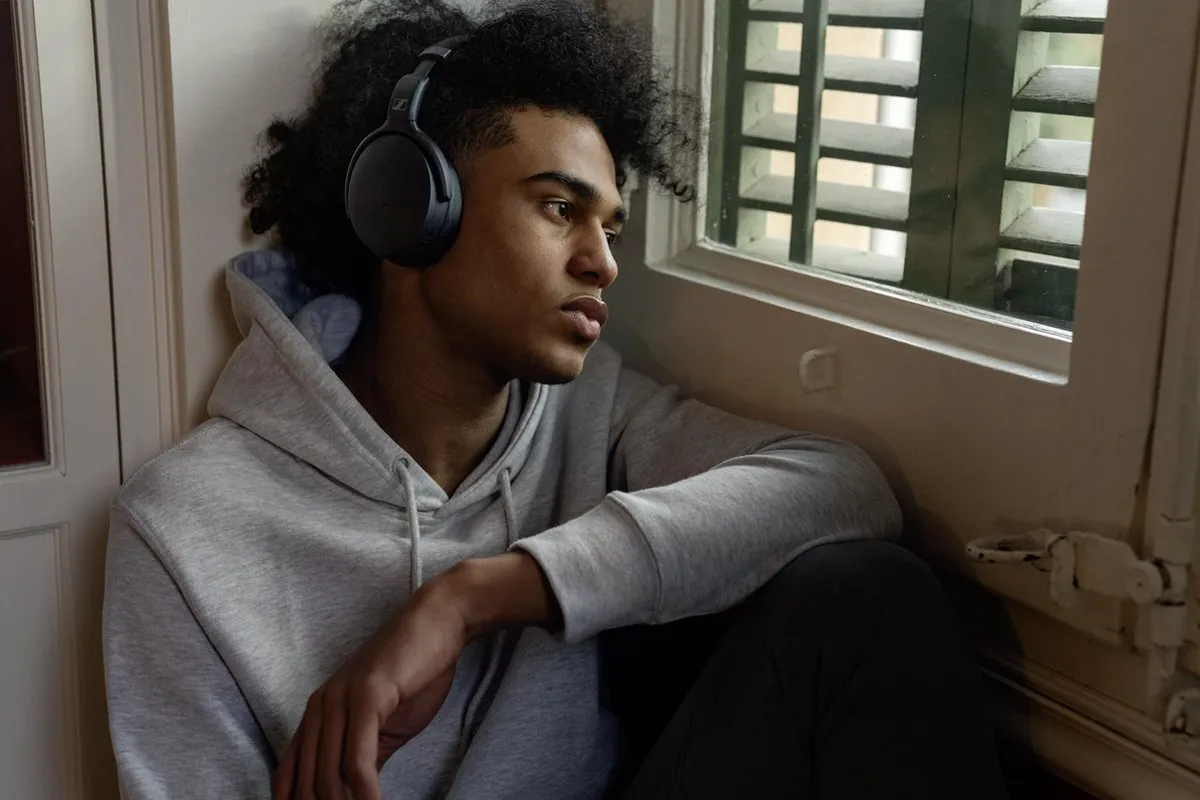 Sennheiser HD 450BT Noise Cancelling Koptelefoon - Zwart - afbeelding 6 van 6