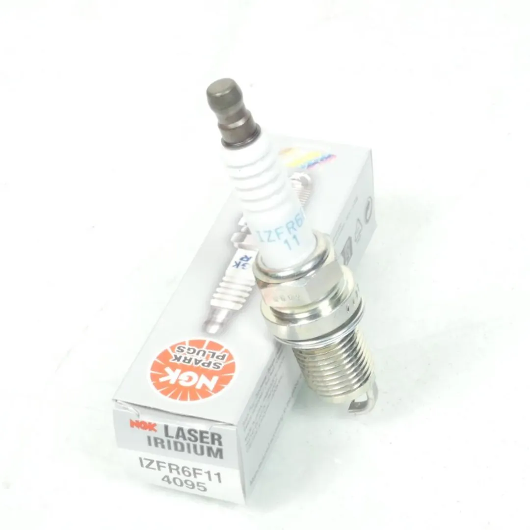 NGK IZFR6F11 Bougie - Zilver