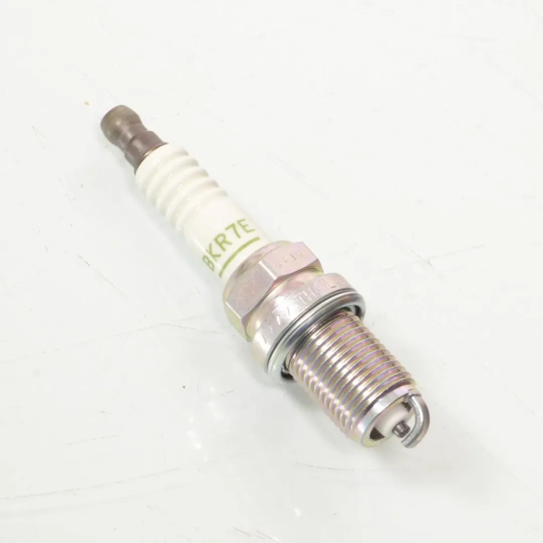 NGK Bougie BKR7E Quad Polaris 335 Sportsman 1998-2000
