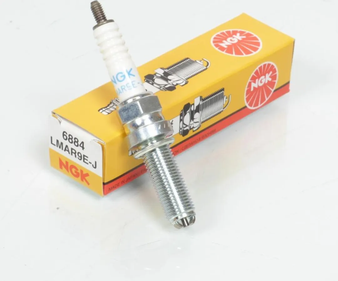 NGK Bougie WR-F 250 4T - Blanc