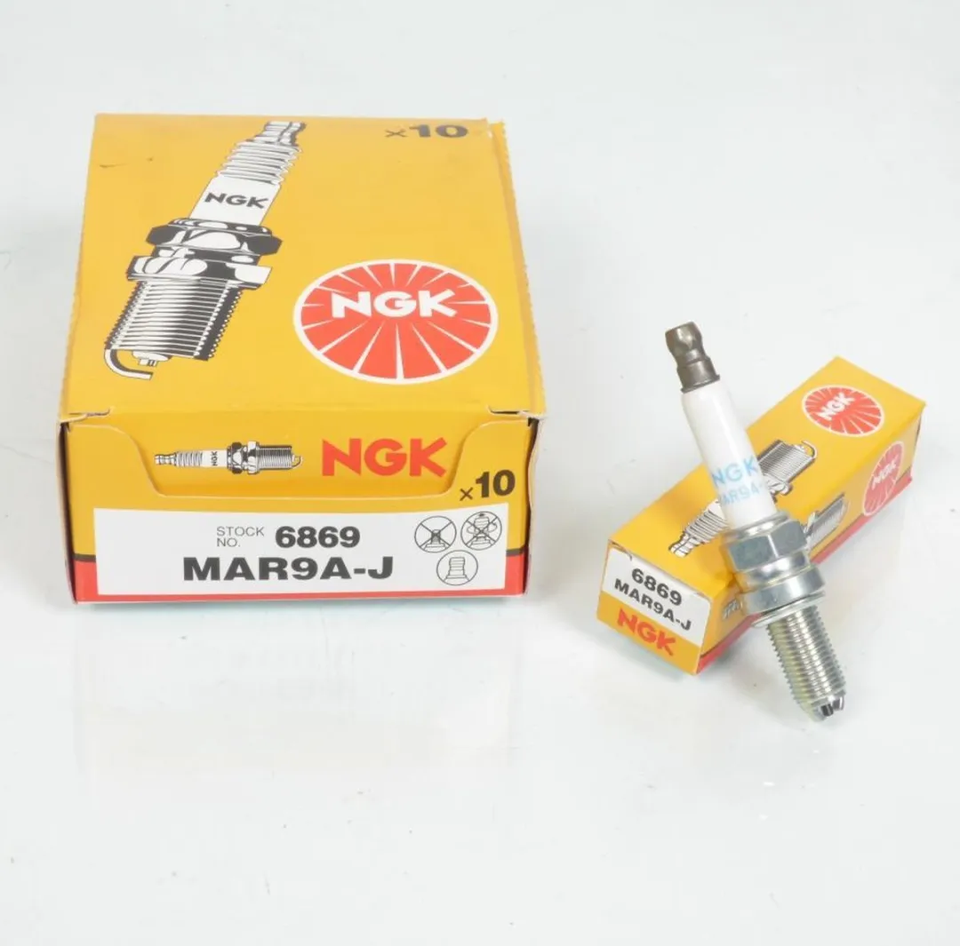 NGK Bougie D'allumage 939 Hypermotard Sp - Wit