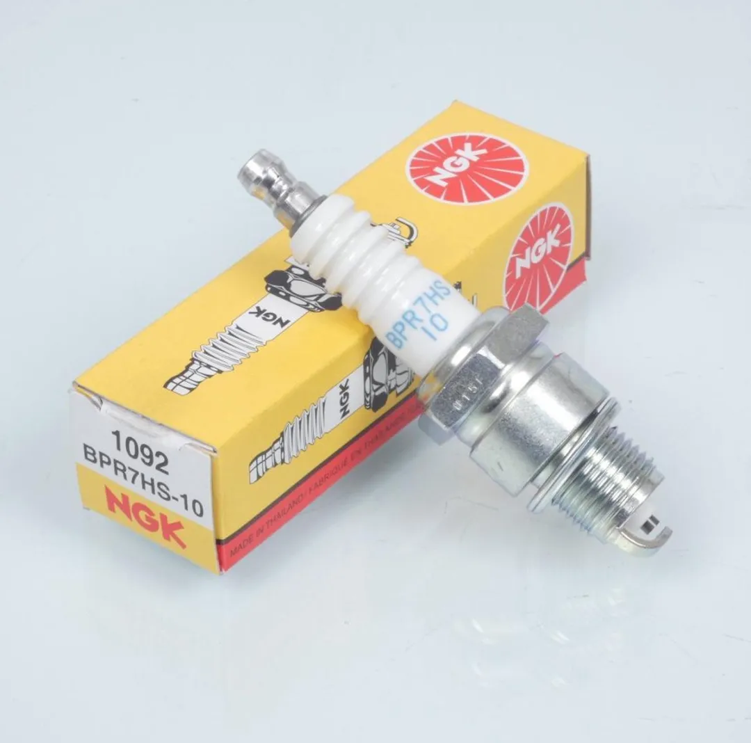 NGK BPR7HS-10 Bougie Scooter Yamaha 100 BWS