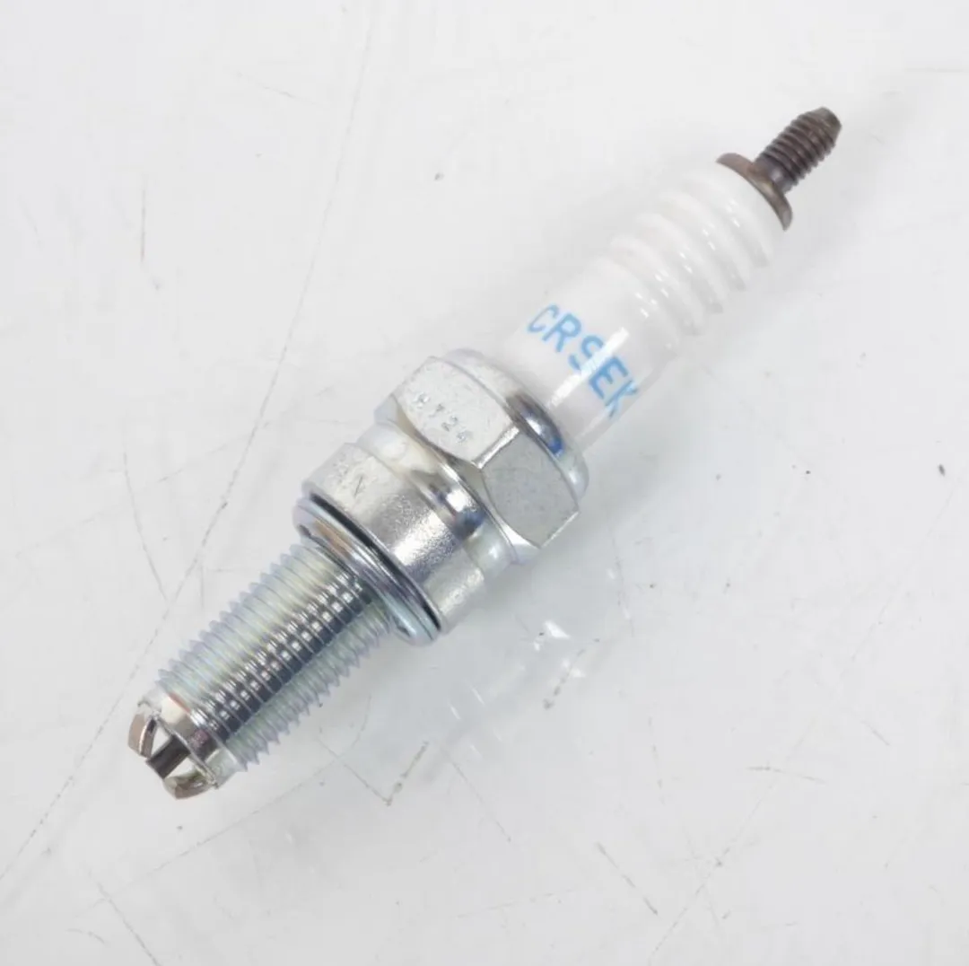 NGK Bougie CR9EK - Suzuki GSX 750 - 1 Stuk - Wit