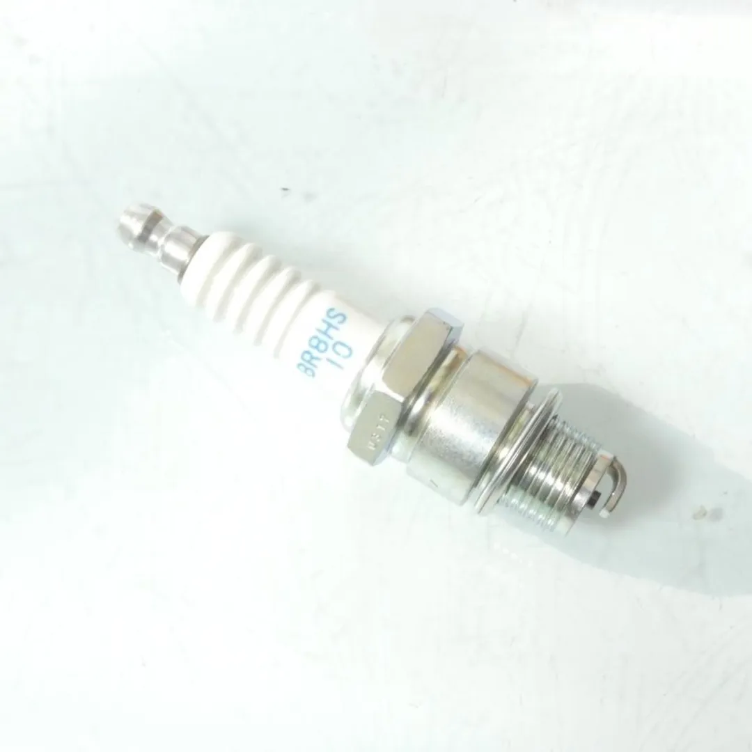 NGK BR8HS-10 Bougie Scooter Yamaha Neos 2000-2002