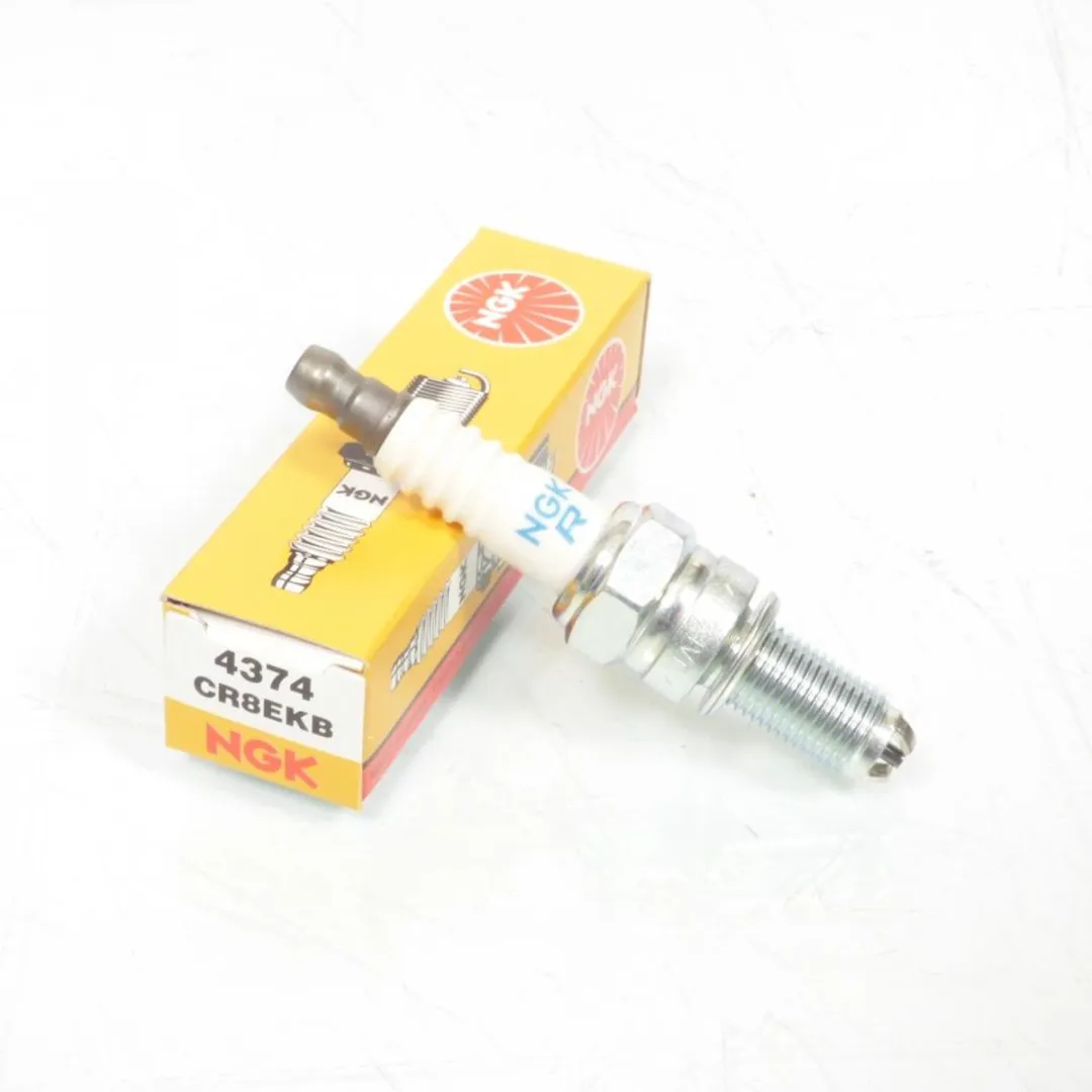 NGK Bougie LZKAR7A-9 voor Piaggio 125 MP3 2011-2013