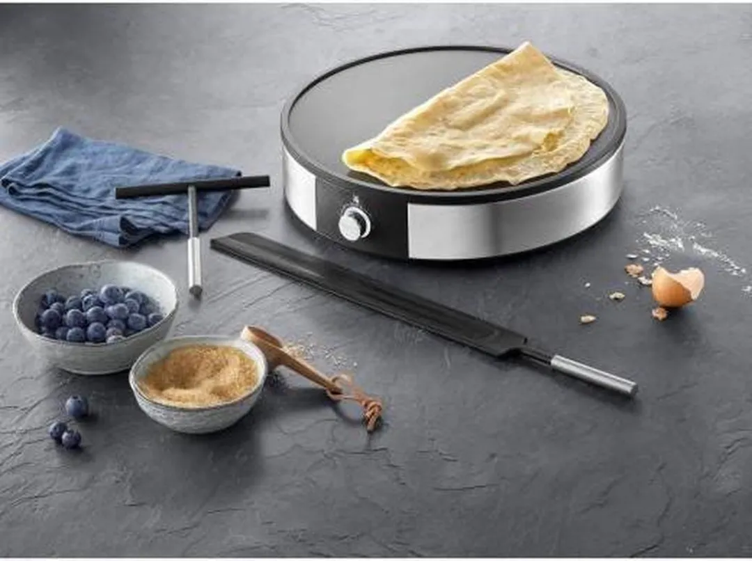 WMF Lono Crêpemaker 33cm 1600W - Zwart/Zilver - afbeelding 6 van 6