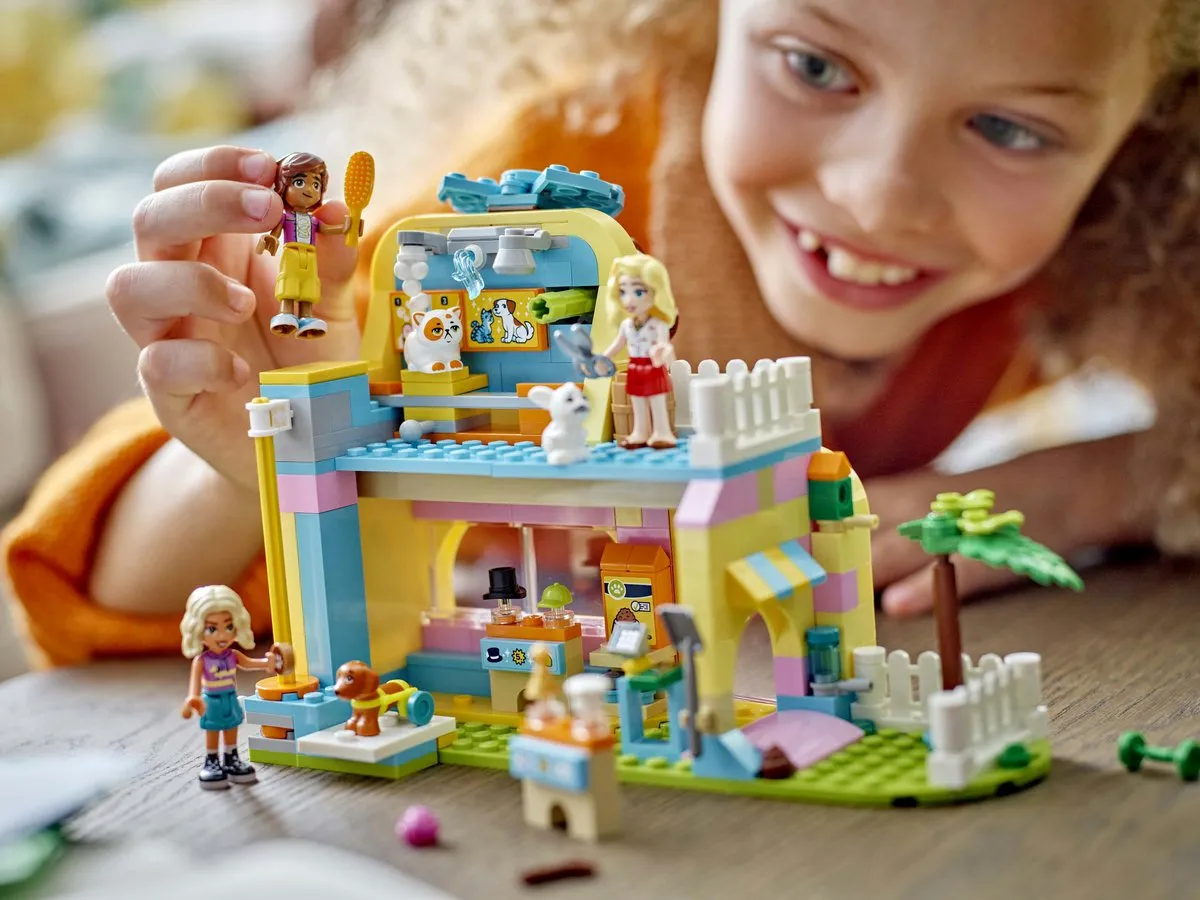 LEGO Friends Winkel met Dierenaccessoires 42650 - 375 Stukken