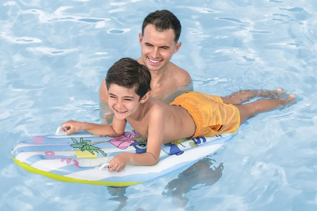 Bestway Disney Stitch Opblaasbare Surf Rider - Multicolor