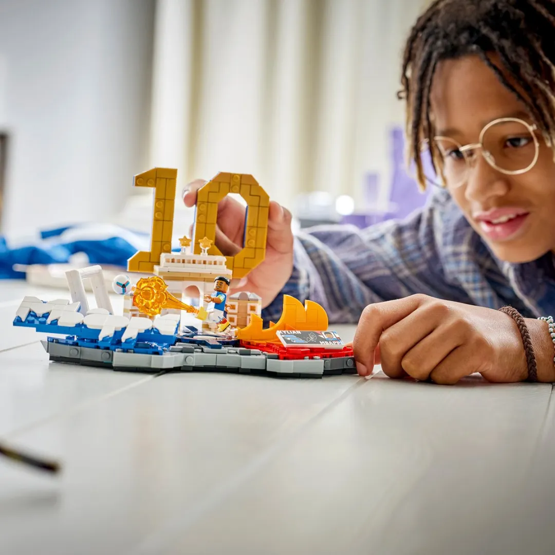 LEGO Editions Kylian Mbappé Voetbalhoogtepunten 43013 - 490 Stukken - afbeelding 6 van 6