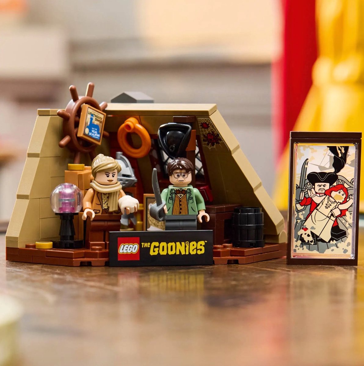LEGO 40773 Ideas - De Goonies: De zolder van de familie Walsh
