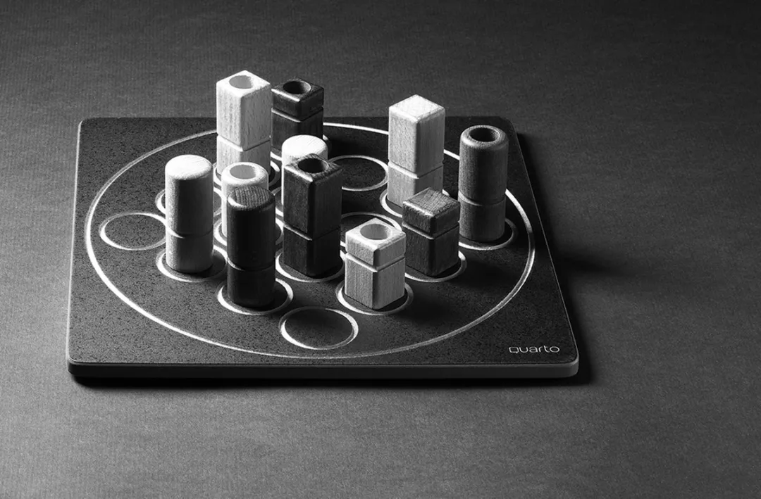 Gigamic Quarto Strategisch Bordspel - 2 Spelers