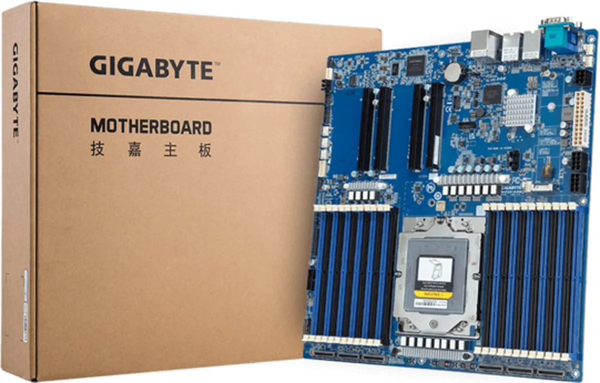 Gigabyte MZ33-AR0 Moederbord Socket SP5