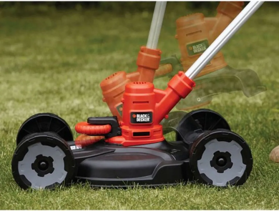 BLACK+DECKER 3-IN-1 wielbasis. te gebruiken voor: GL5028. GL5530. ST4525. ST5528. ST5530. STC1815. STC1820 - CM100-XJ