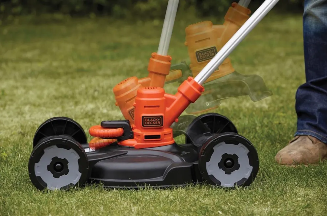 BLACK+DECKER 3-IN-1 wielbasis. te gebruiken voor: GL5028. GL5530. ST4525. ST5528. ST5530. STC1815. STC1820 - CM100-XJ