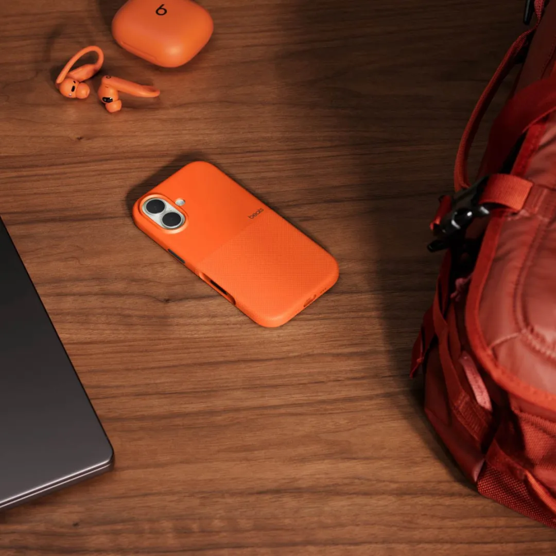 Beats Rugged Case met geschikt voor MagSafe en Camera Control geschikt voor iPhone 17 - Sierra Orange
