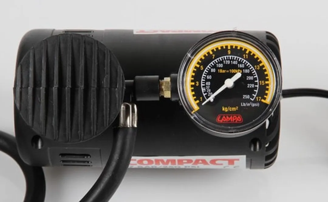 Lampa Compacte Luchtcompressor 12V 15L - Zwart