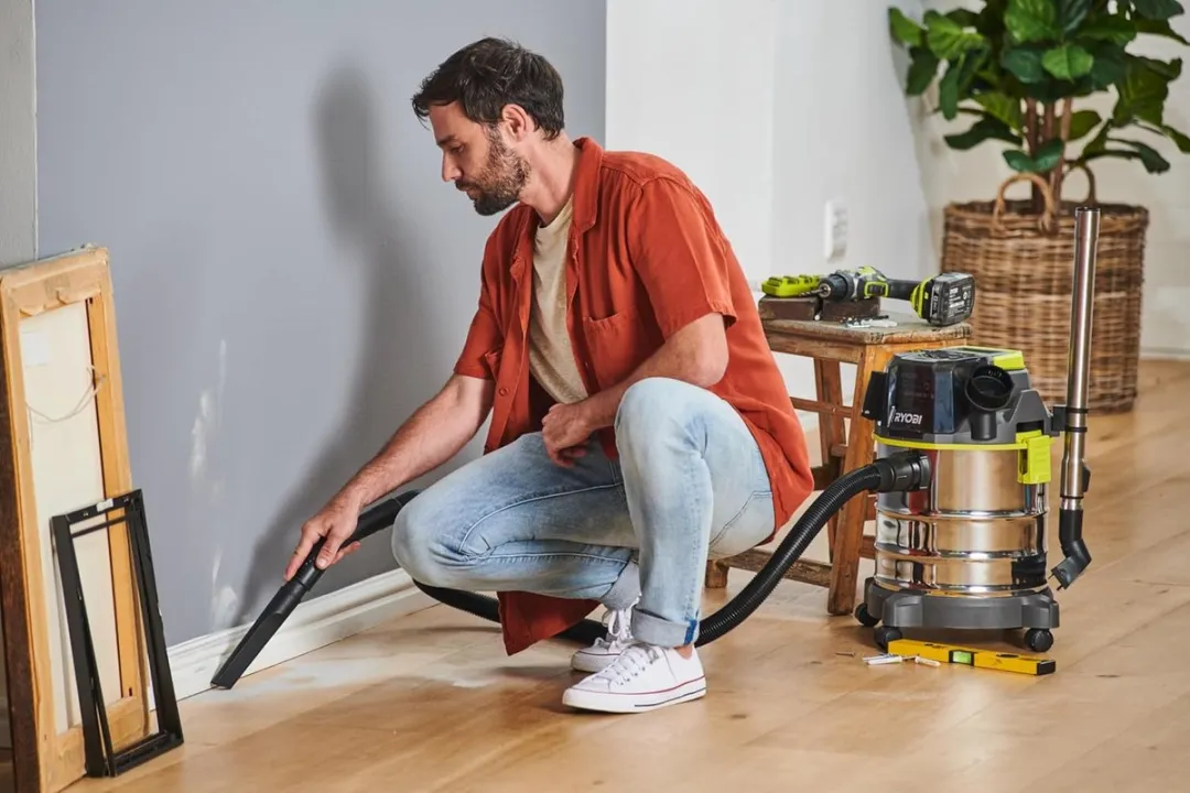Ryobi 18V ONE+ R18WDV-0 Nat- en Droogzuiger 82 AW - 18L - afbeelding 4 van 6