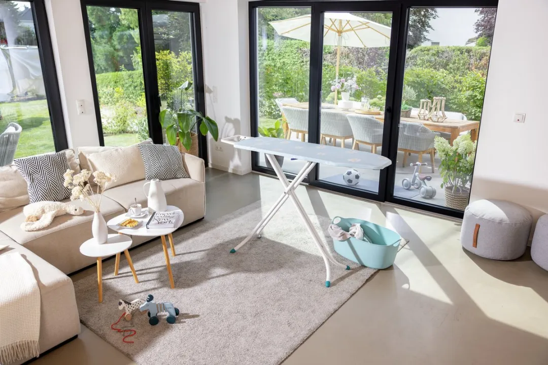 Leifheit Classic M Compact Strijkplank 120x38cm - Lichtblauw