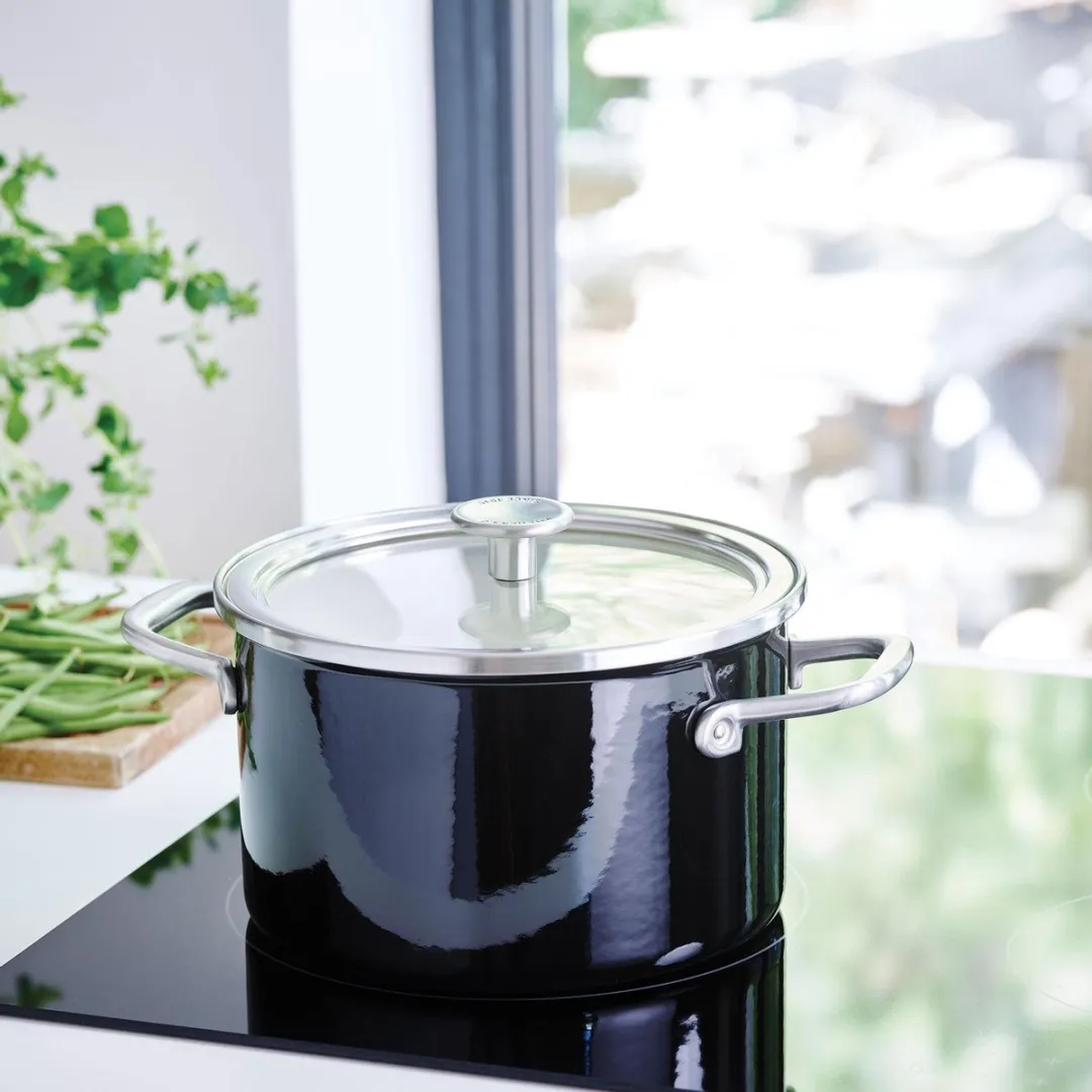 KitchenAid Steel Core Enamel Kookpan 24cm - 6L - Zwart