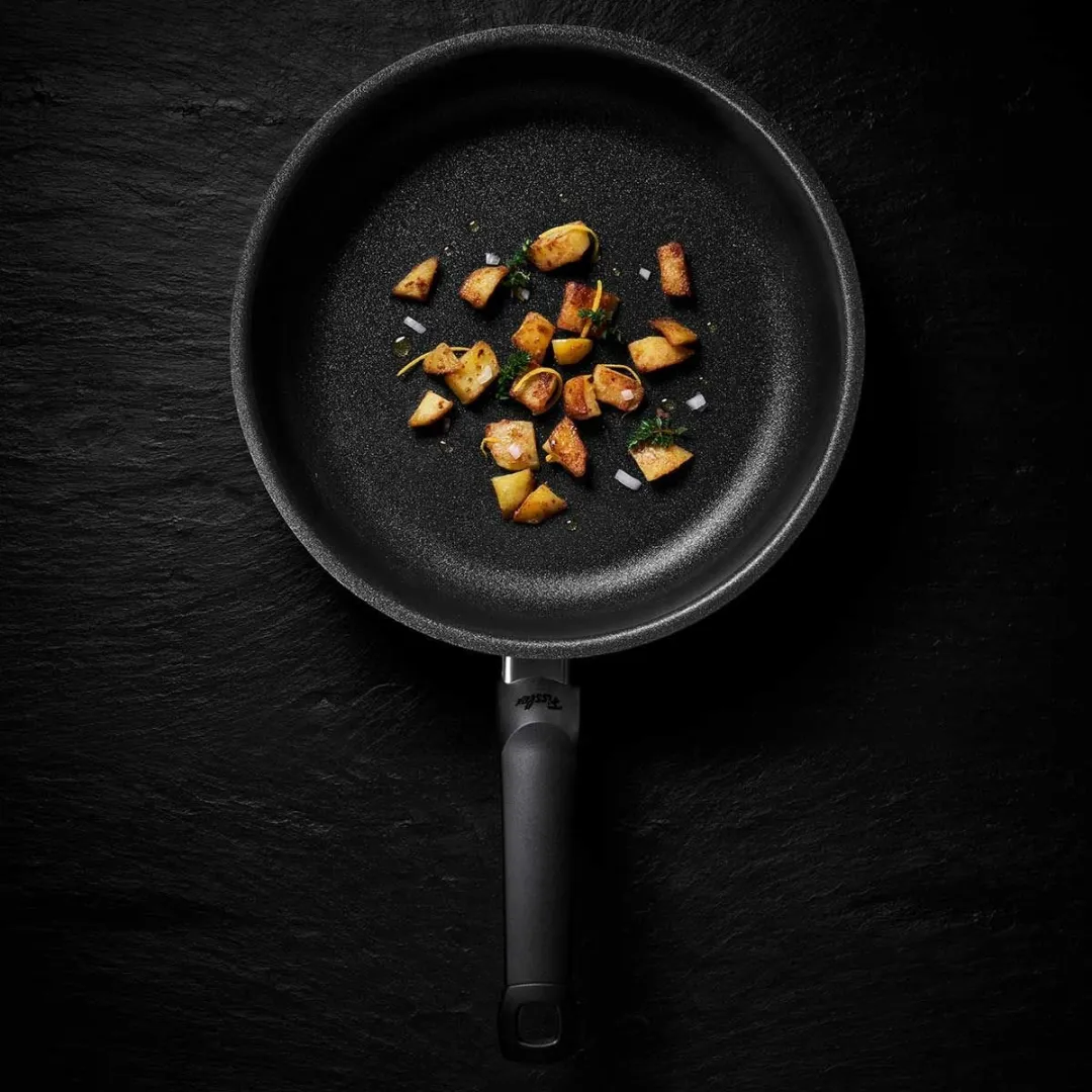 Fissler Adamant Premium Koekenpan 28cm - Grijs/Zwart