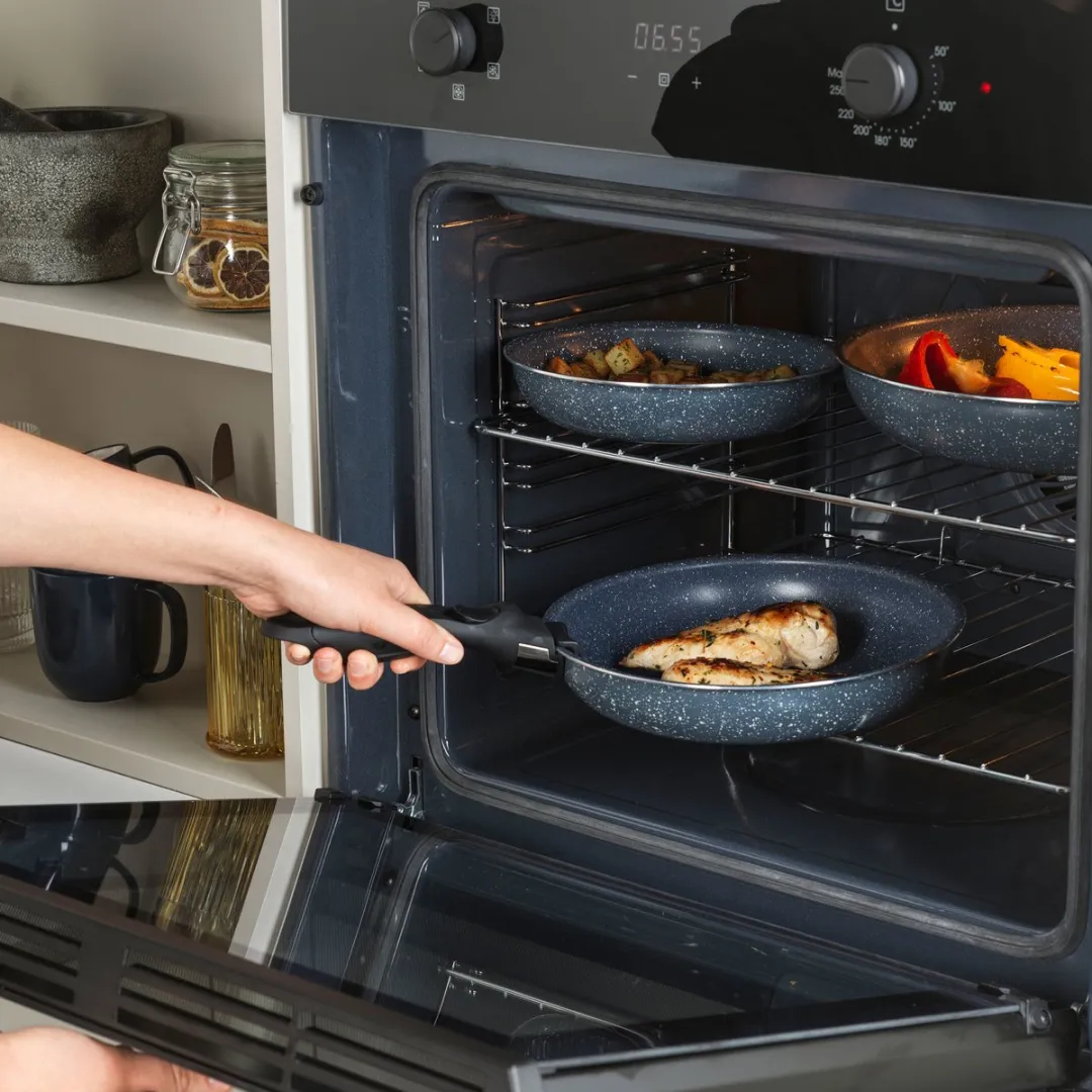Russell Hobbs Smart Clip Bakpan-set 3-delig - Blauw - afbeelding 6 van 6