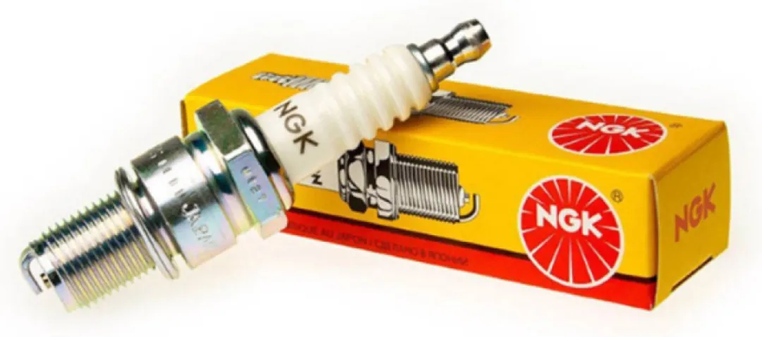 NGK Bougie voor Rieju 50 Spike na 2003 - Blanc
