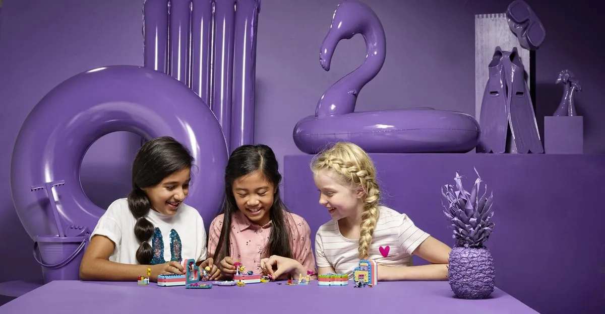 LEGO Friends Emma Hartvormige Zomerdoos 41385 - 86 Stukken