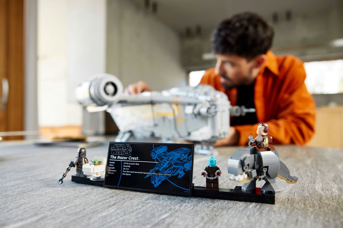 LEGO Star Wars De Razor Crest, UCS Mandalorian Starship Bouwset voor Volwassenen- 75331