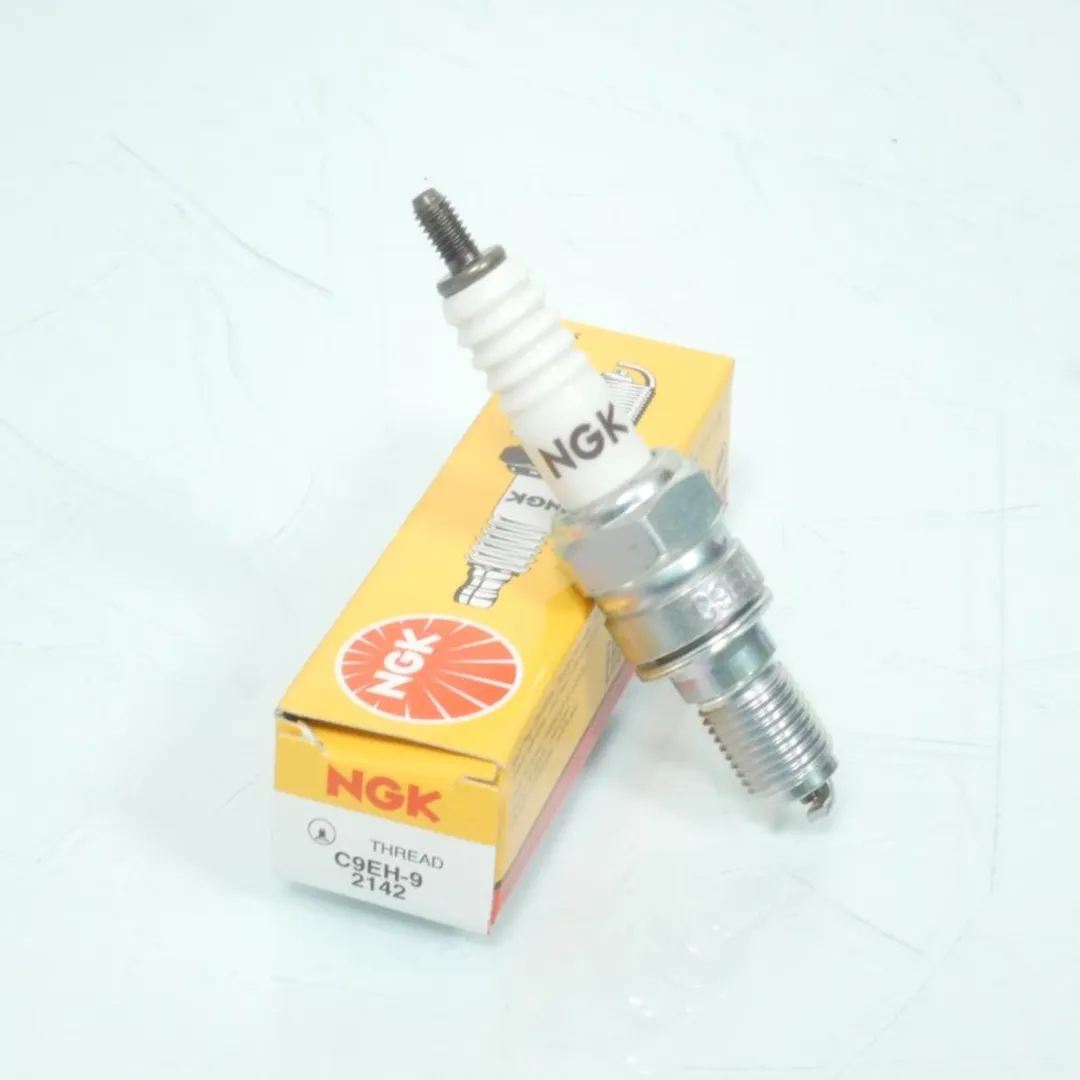 NGK Bougie C9EH-9 - Honda VFR 750 R/Rc30 1988-1991 - Wit