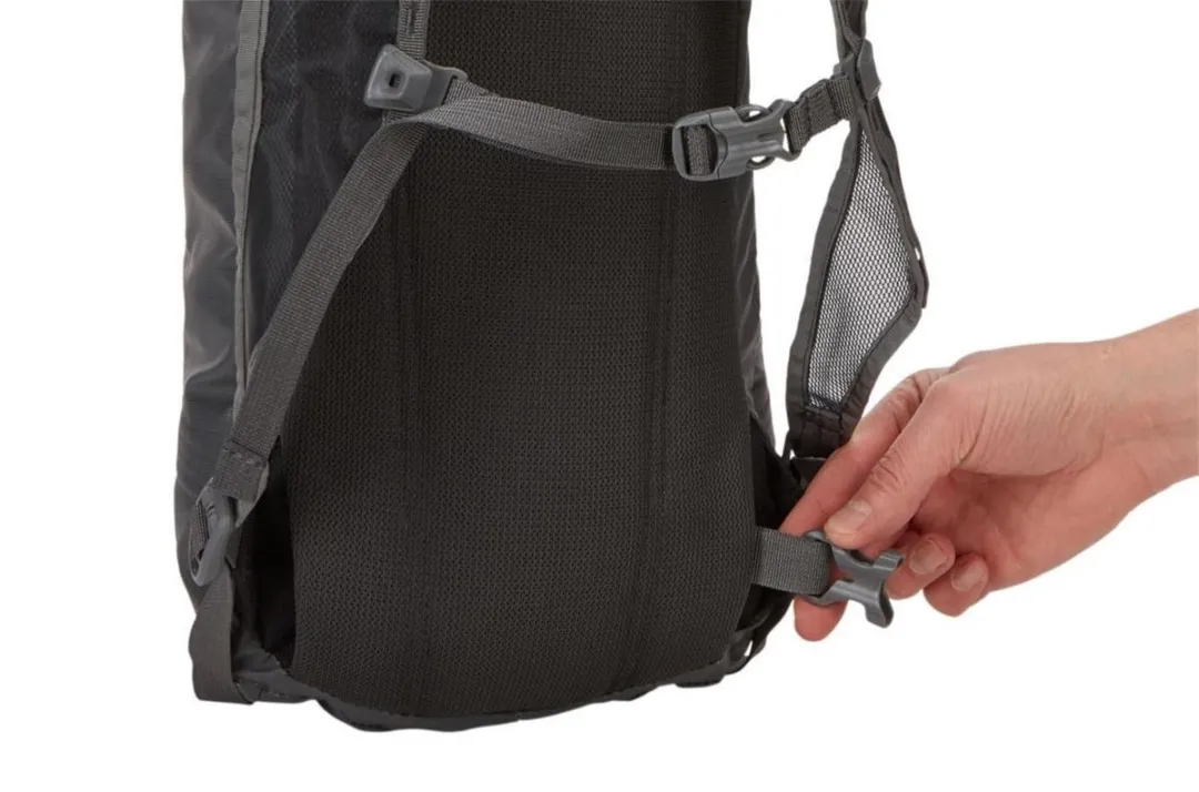 Thule Capstone Backpack 40L - Obsidian
