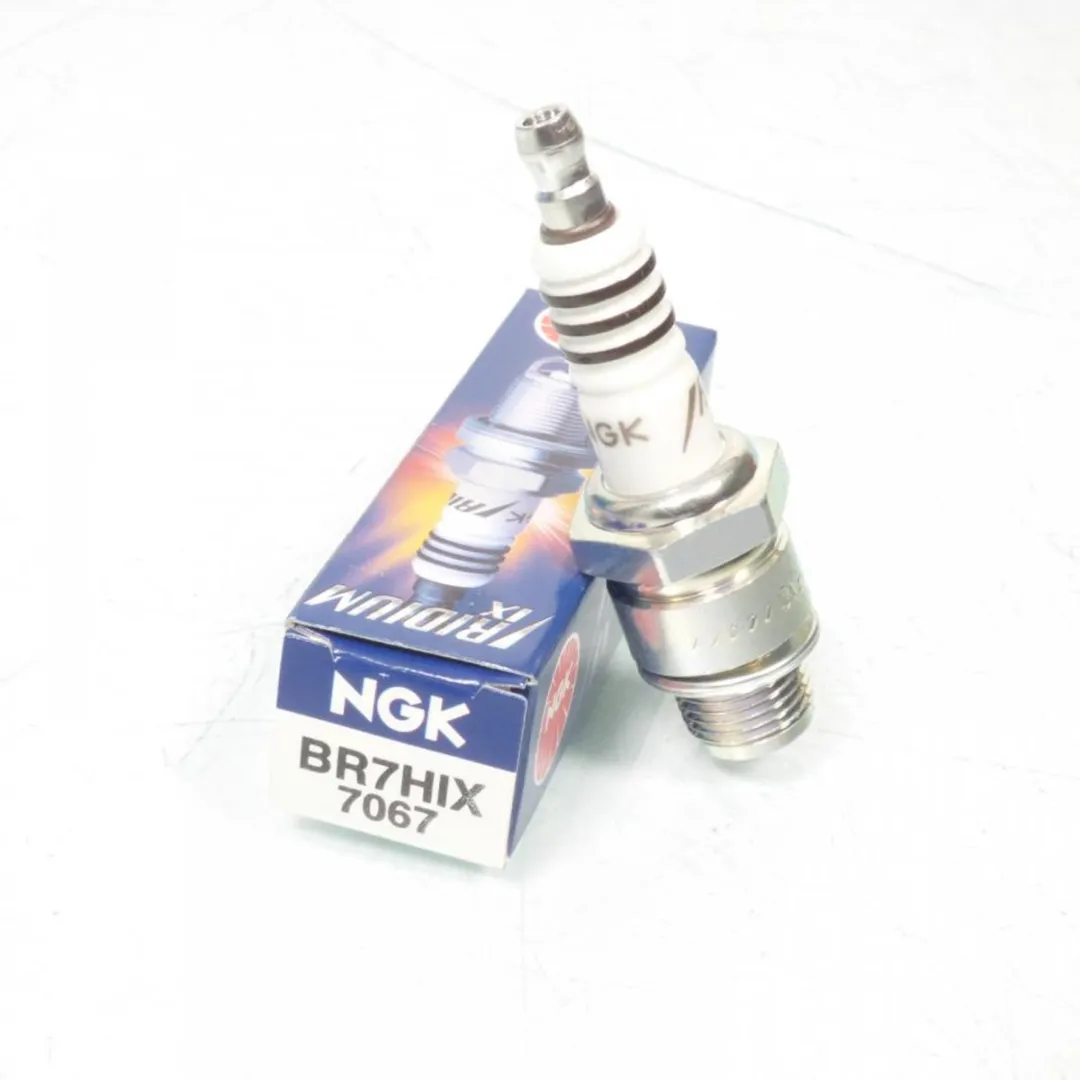 NGK Bougie Aprilia Scarabeo 50 2T - Wit