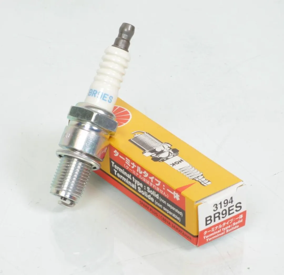 NGK Bougie BR9ES voor Gilera 50 SMT 2011-2017 - Wit