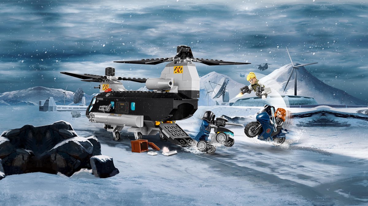 LEGO Marvel Avengers Black Widow's Helicopter Chase -76162