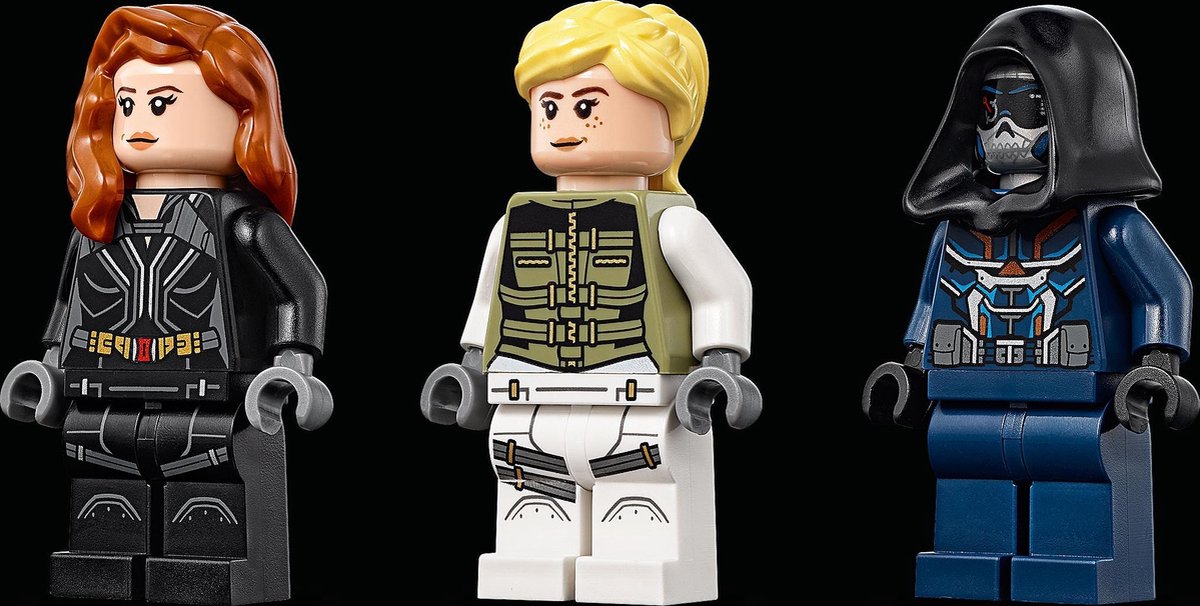 LEGO Marvel Avengers Black Widow's Helicopter Chase -76162