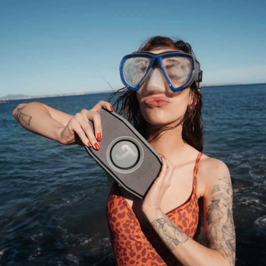 Teufel Rockster Go 2 Bluetooth Speaker - IPX67 - Grijs & Zwart