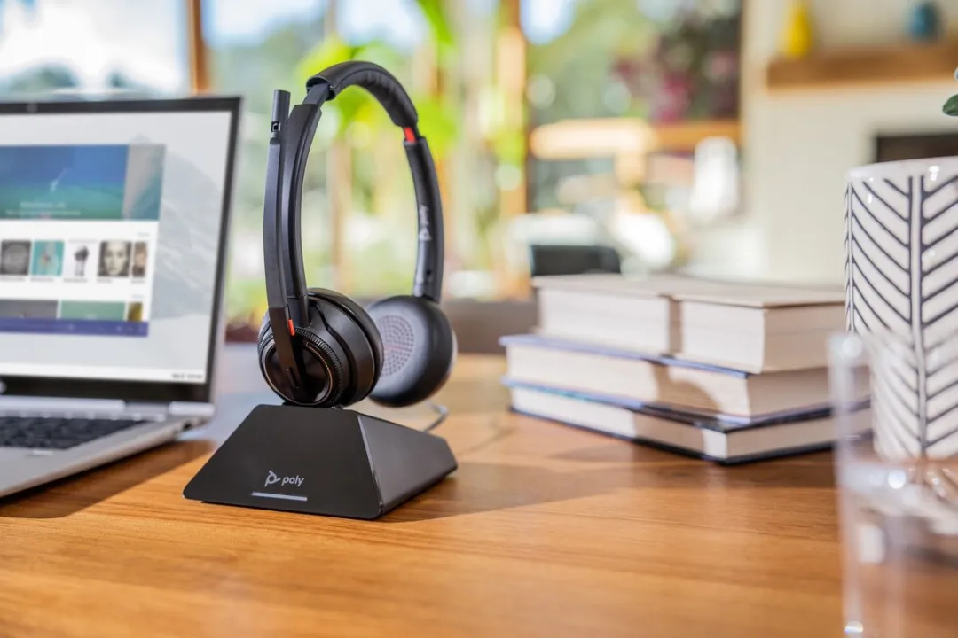 Poly Savi 8220 UC DECT Headset - Zwart