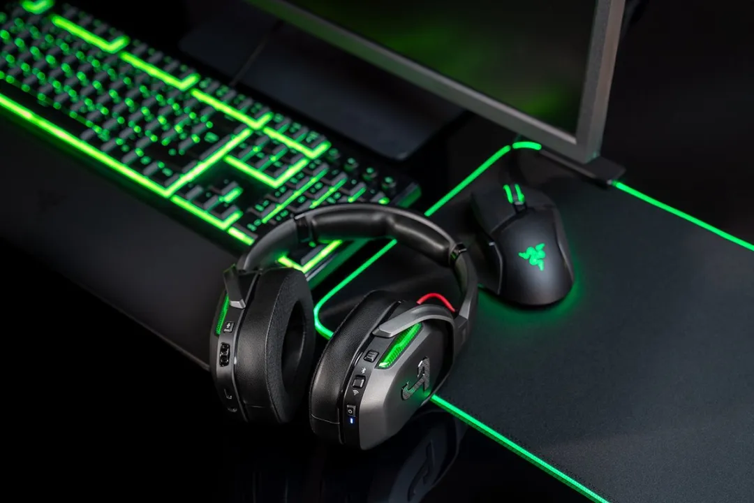 Teufel CAGE PRO 107000898 Bluetooth Gaming Headset - Night Black