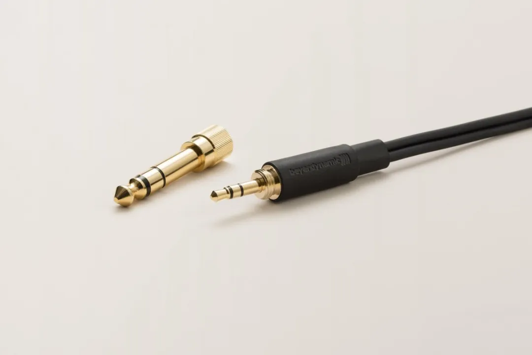 beyerdynamic Amiron 250 Hoofdtelefoon 250 Ohm - Zwart