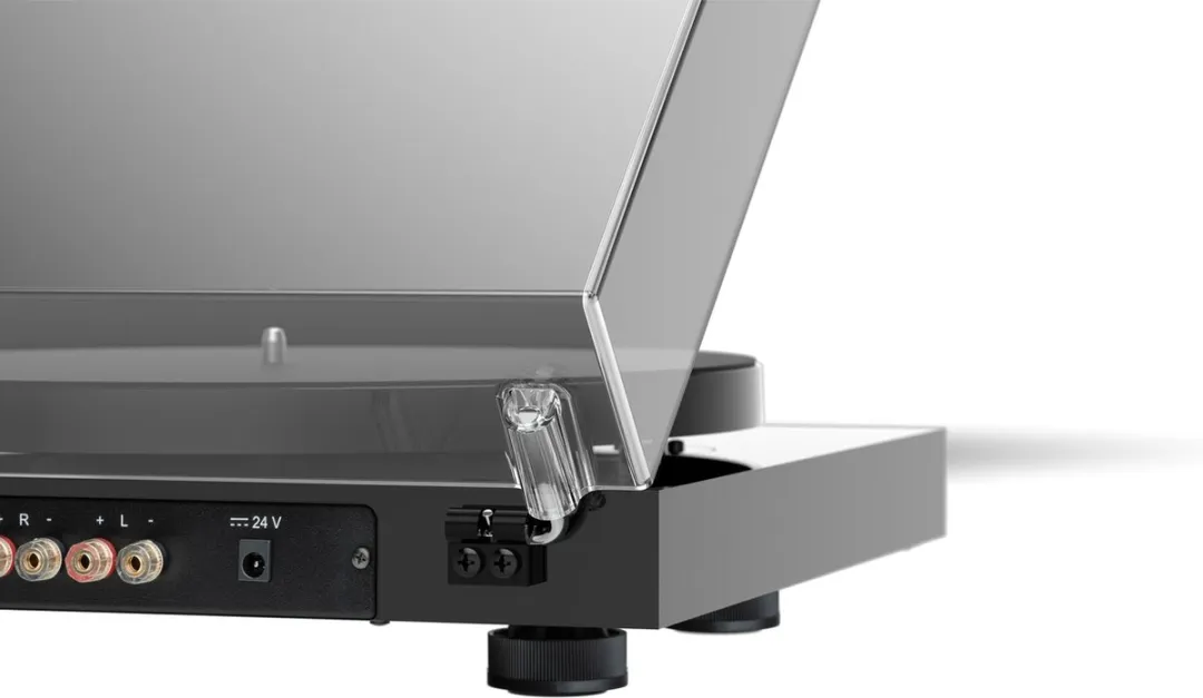 Pro-Ject Jukebox E1 OM5e Platenspeler Versterker 2x25W - Zwart