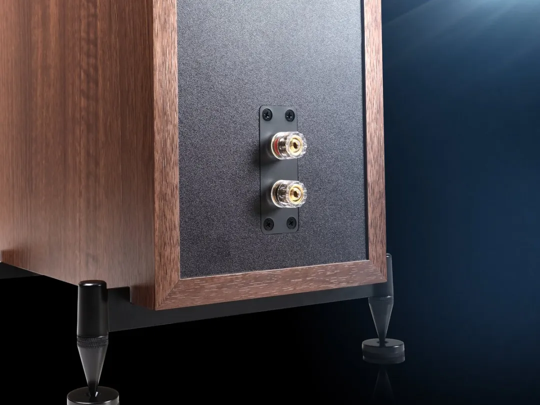 Wharfedale Diamond 12.4i Vloerstaande Speaker - Walnoot