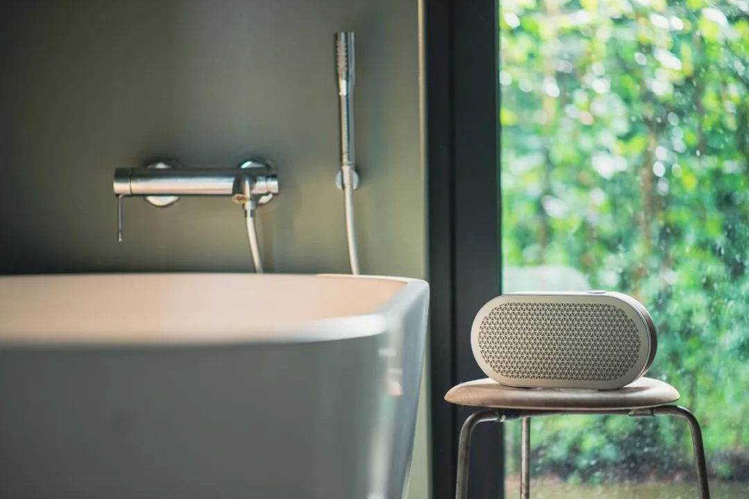 Dali Katch G2 Bluetooth Speaker - Caramel White - 50W - afbeelding 6 van 6