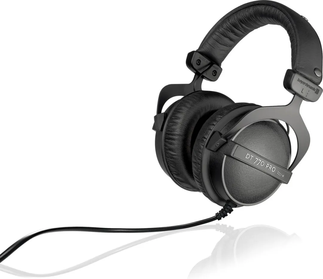beyerdynamic DT 770 Pro 32 Ohm Studio Koptelefoon - Zwart