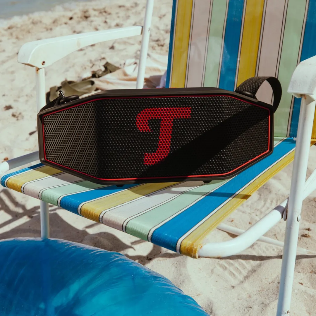 Teufel ROCKSTER CROSS 2 Draadloze Bluetooth Speaker - 39W - IPX5 - Black & Red
