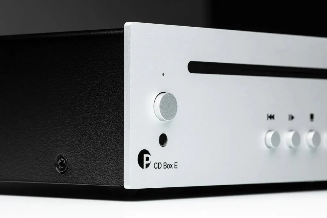 Pro-Ject Stereo Box E Geïntegreerde Versterker 2x35W - Zilver