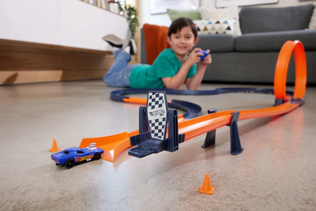 Hot Wheels RC Speed Challenge Baanset 30 Delen - Multicolor