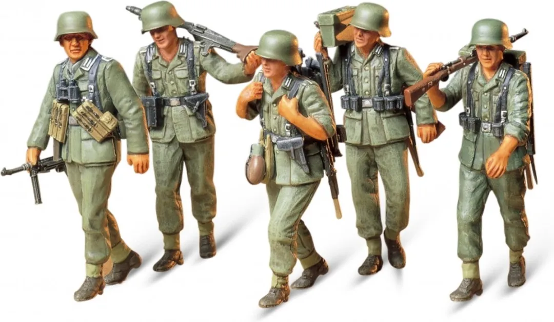 Tamiya WWII MG-Crew Maneuver Figuurset 1:35 - 5 Figuren